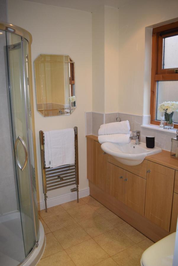 Kelpies Serviced Apartments Kavanagh- 5 Bedrooms Bathgate Esterno foto