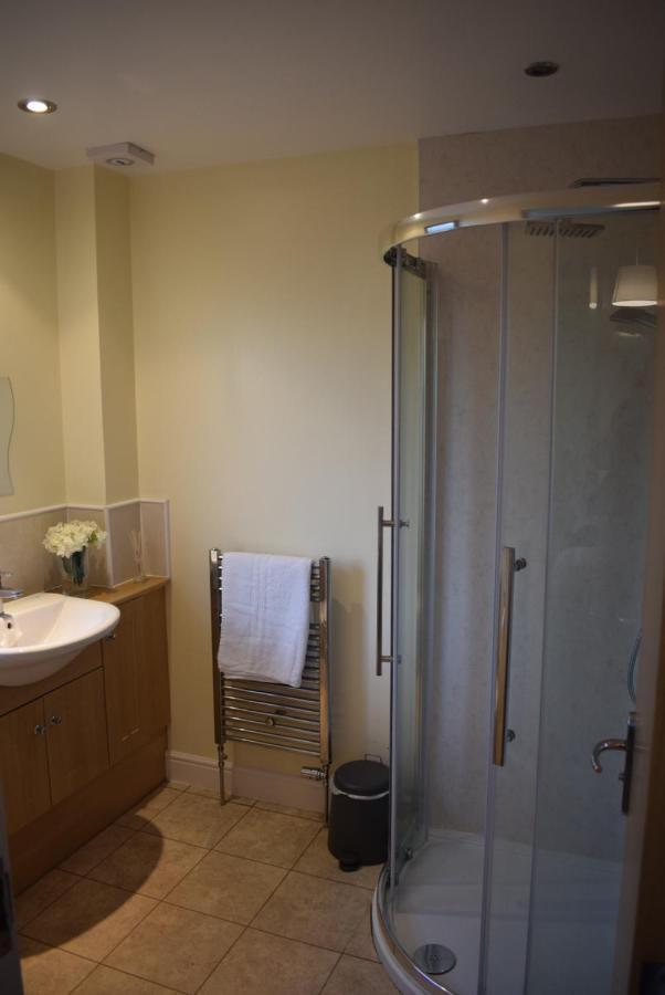 Kelpies Serviced Apartments Kavanagh- 5 Bedrooms Bathgate Esterno foto