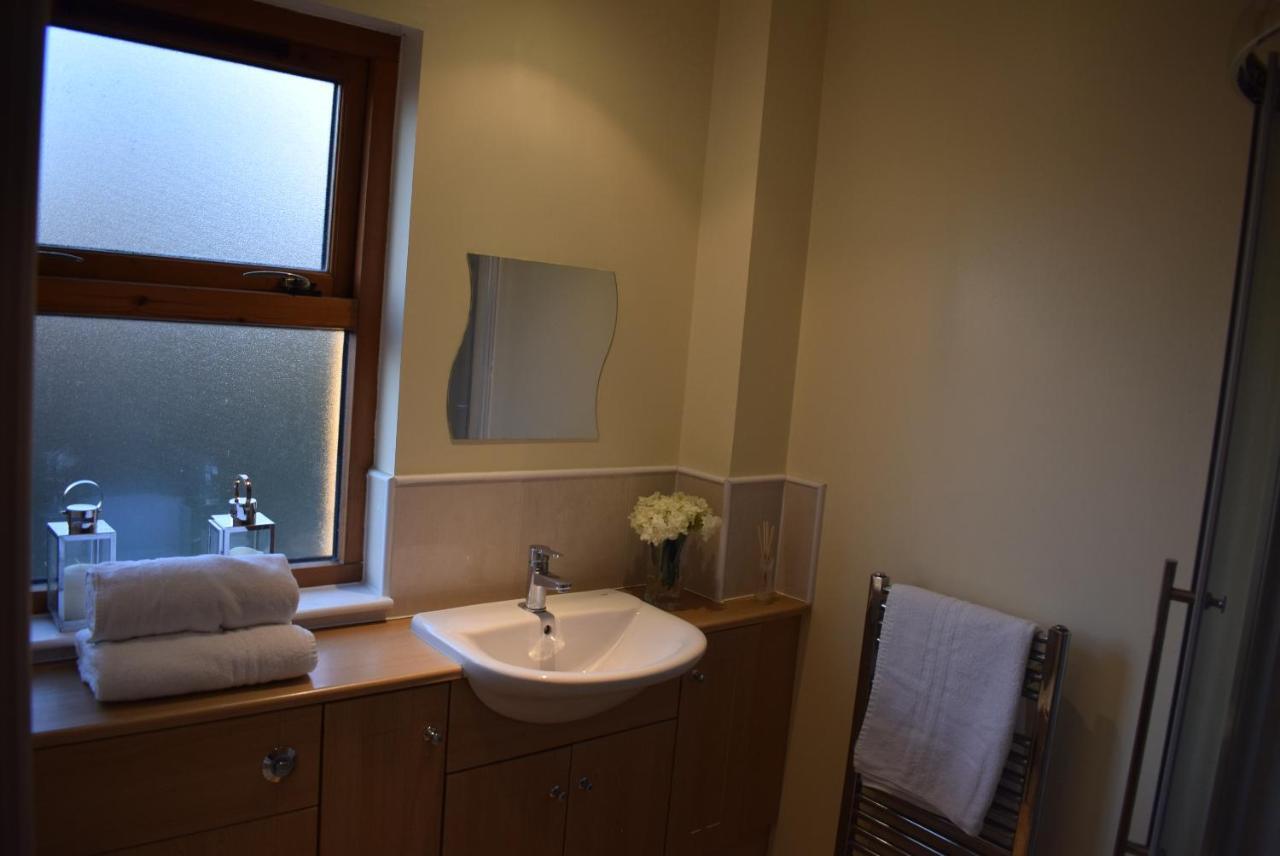 Kelpies Serviced Apartments Kavanagh- 5 Bedrooms Bathgate Esterno foto